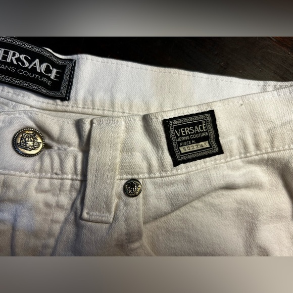 Versace Jeans Couture white denim high waisted Mom jeans. Size 32 - Picture 4 of 15